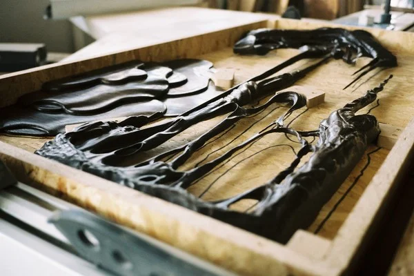 Bonsoir Paris: Esculturas de maderas hechas a mano