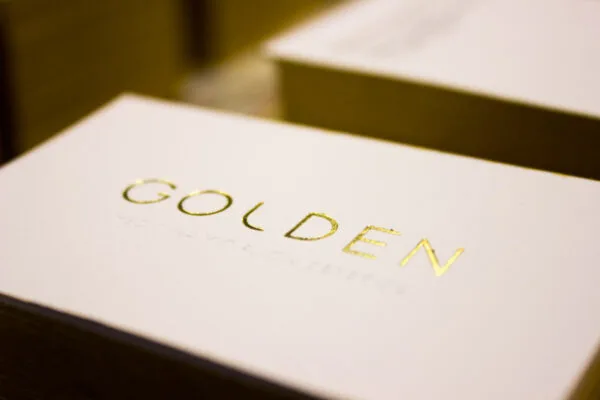 imagen destacada del post Producción de tarjetas Golden con la técnica Edge Painting