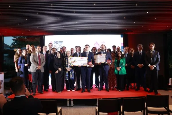 imagen destacada del post Nömad recibe el Premio a la Trayectoria Empresarial AJE Sevilla 2026